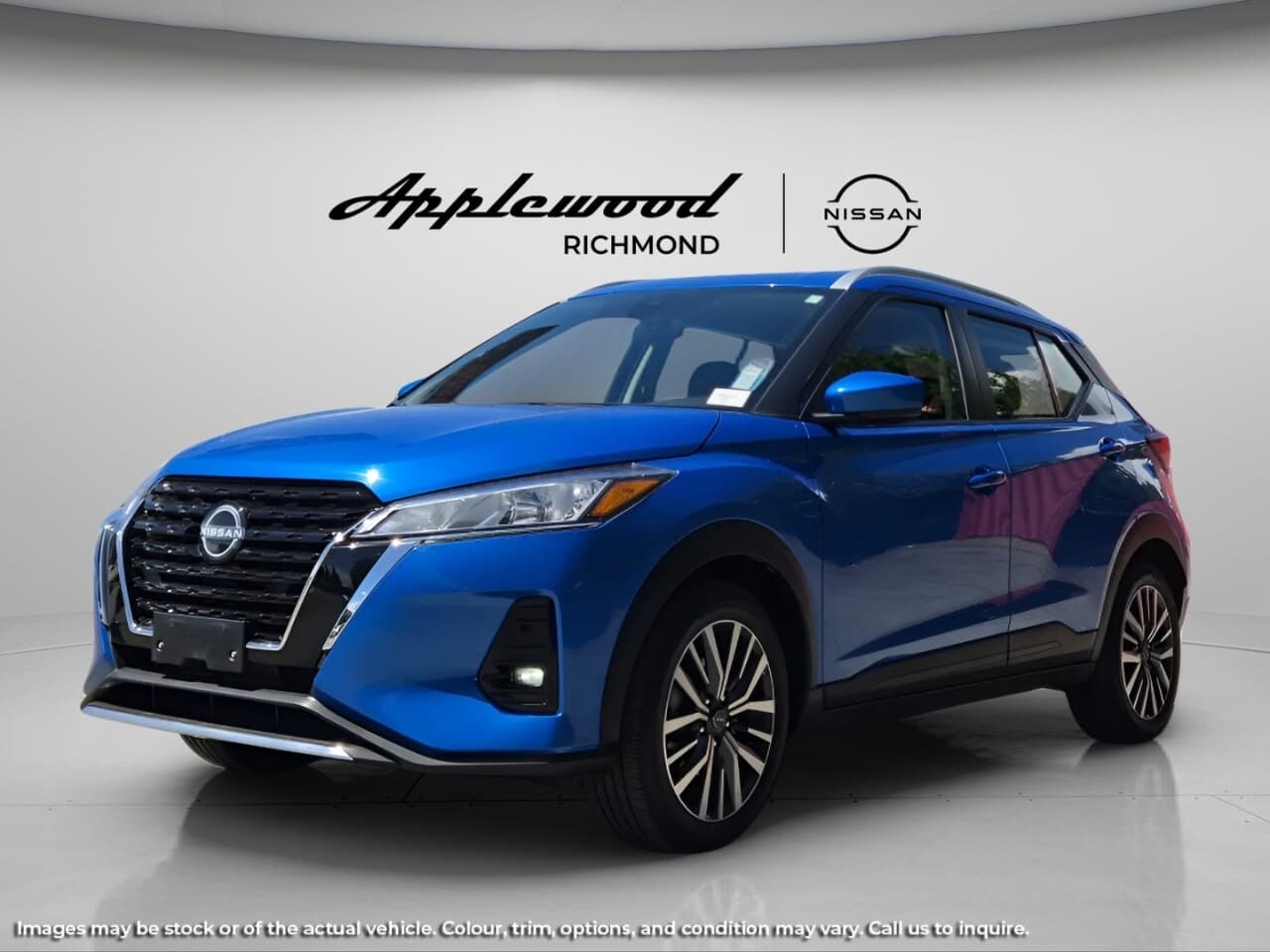 2025 Nissan Kicks Play SV CVT