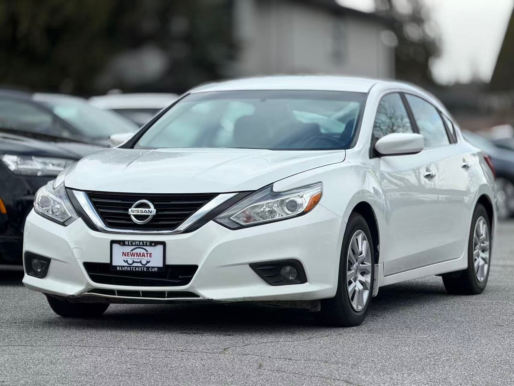 2018 Nissan Altima 2.5 SV. LOW ON MILEAGE.
