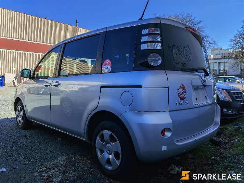 2007 Toyota Sienta 5dr 