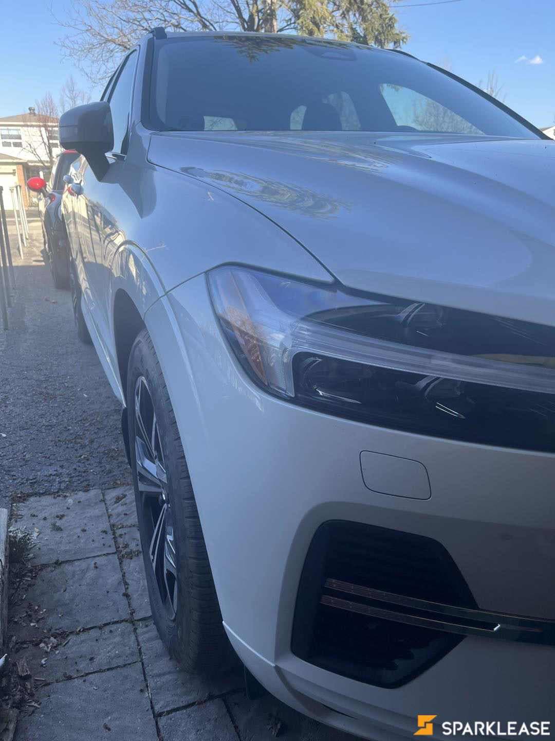 2022 Volvo XC60 B6 AWD Momentum