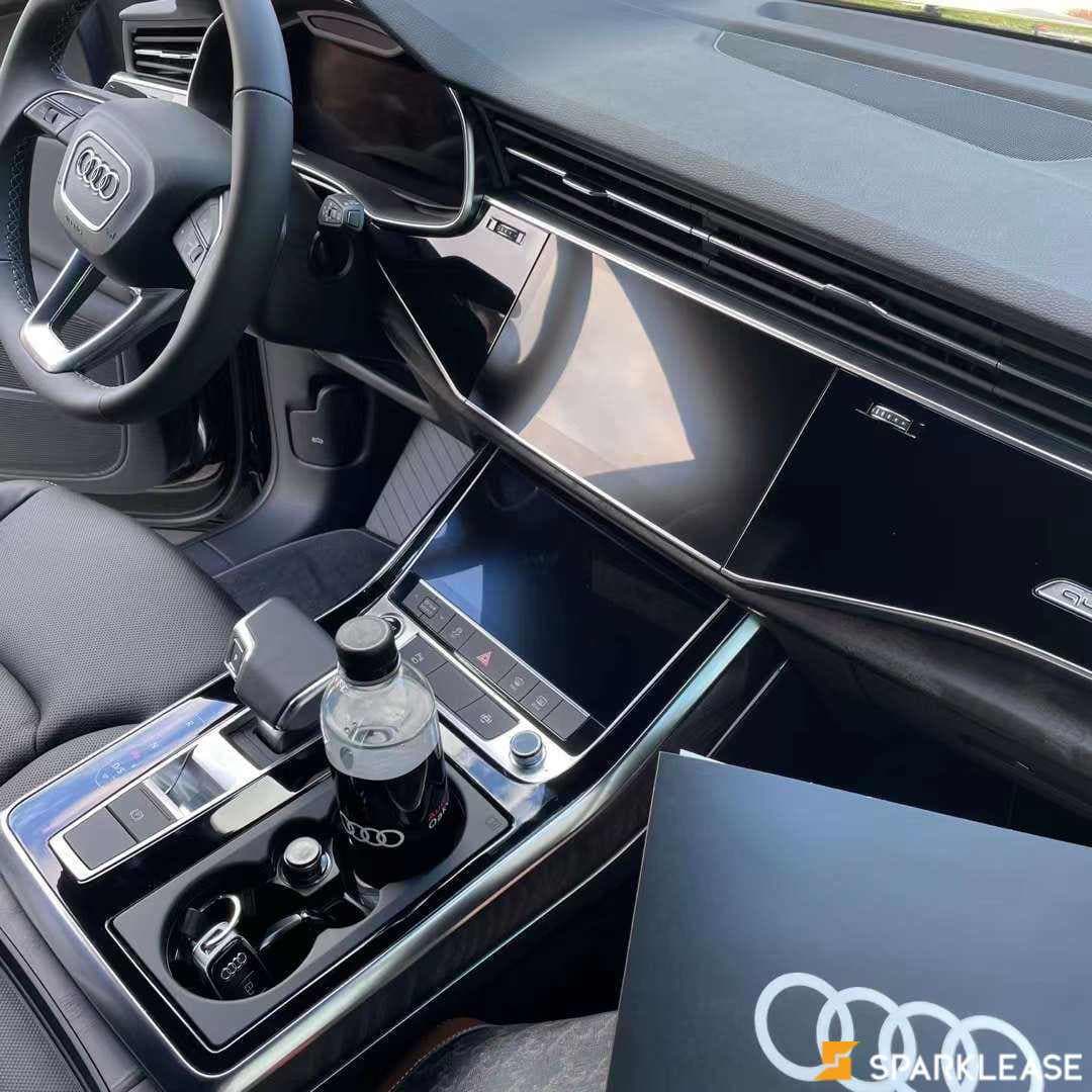 2022 Audi Q8 留学生/工签接车需要本地担保人