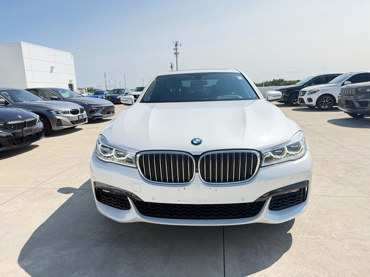 2016 BMW 750i xDrive Sedan | Executive PKG | M Sport PKG