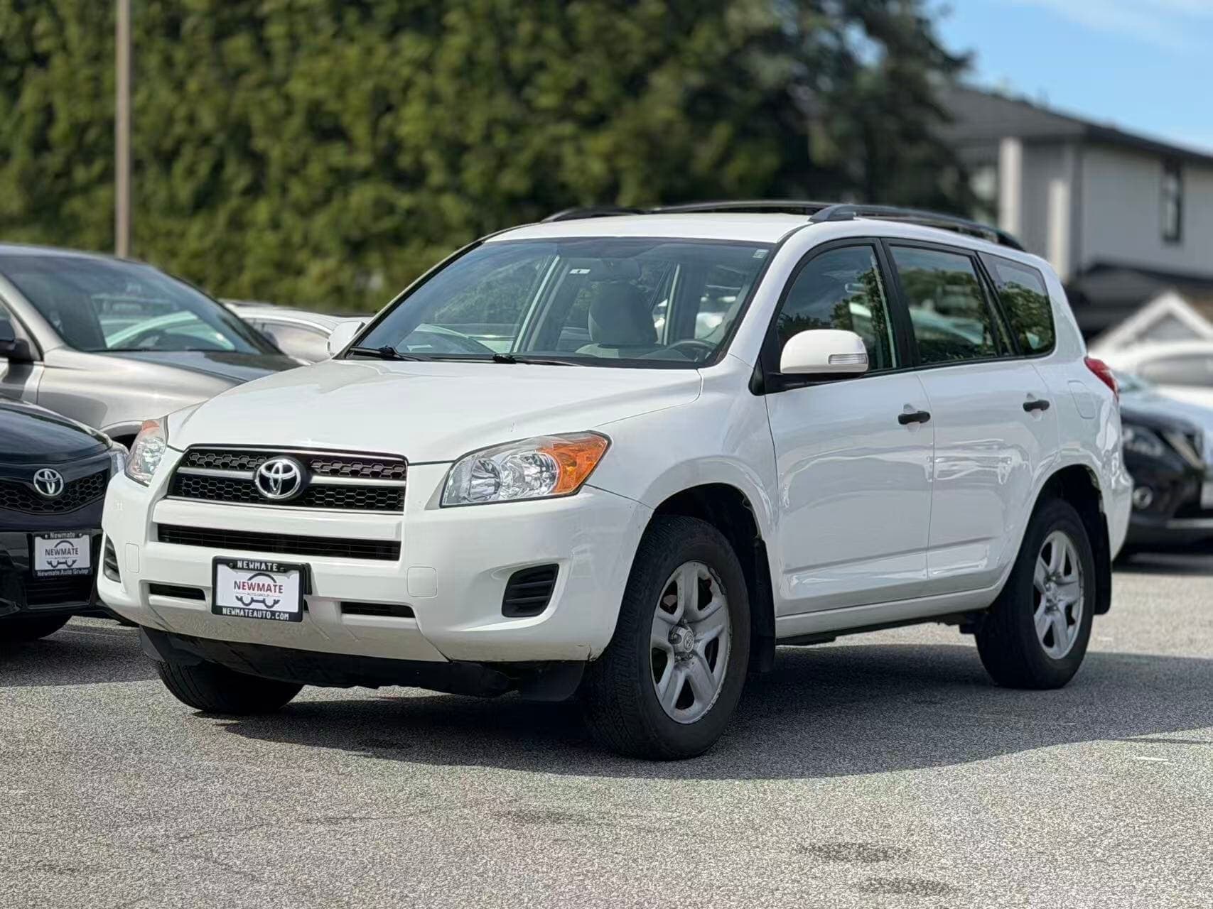 2010 Toyota RAV4 Base. LOCAL BC VEHICLE. LOW KILOMETRES.