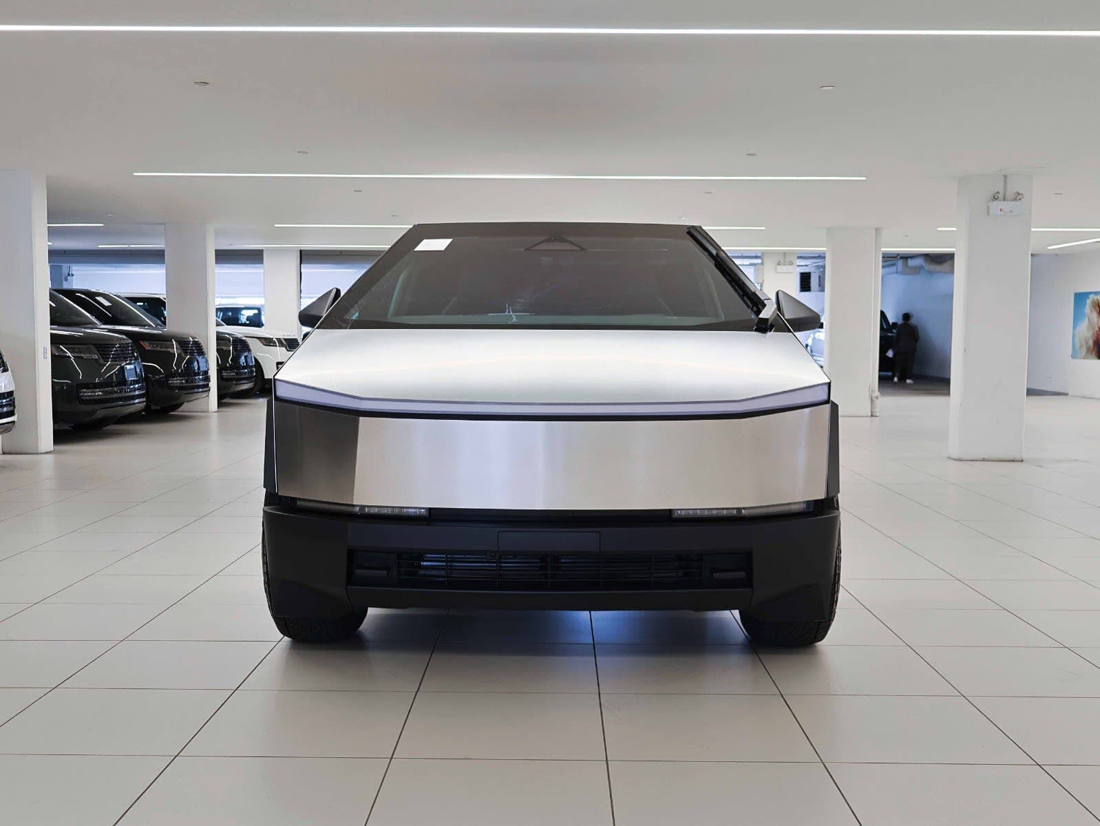 2026 Tesla Cybertruck Premium