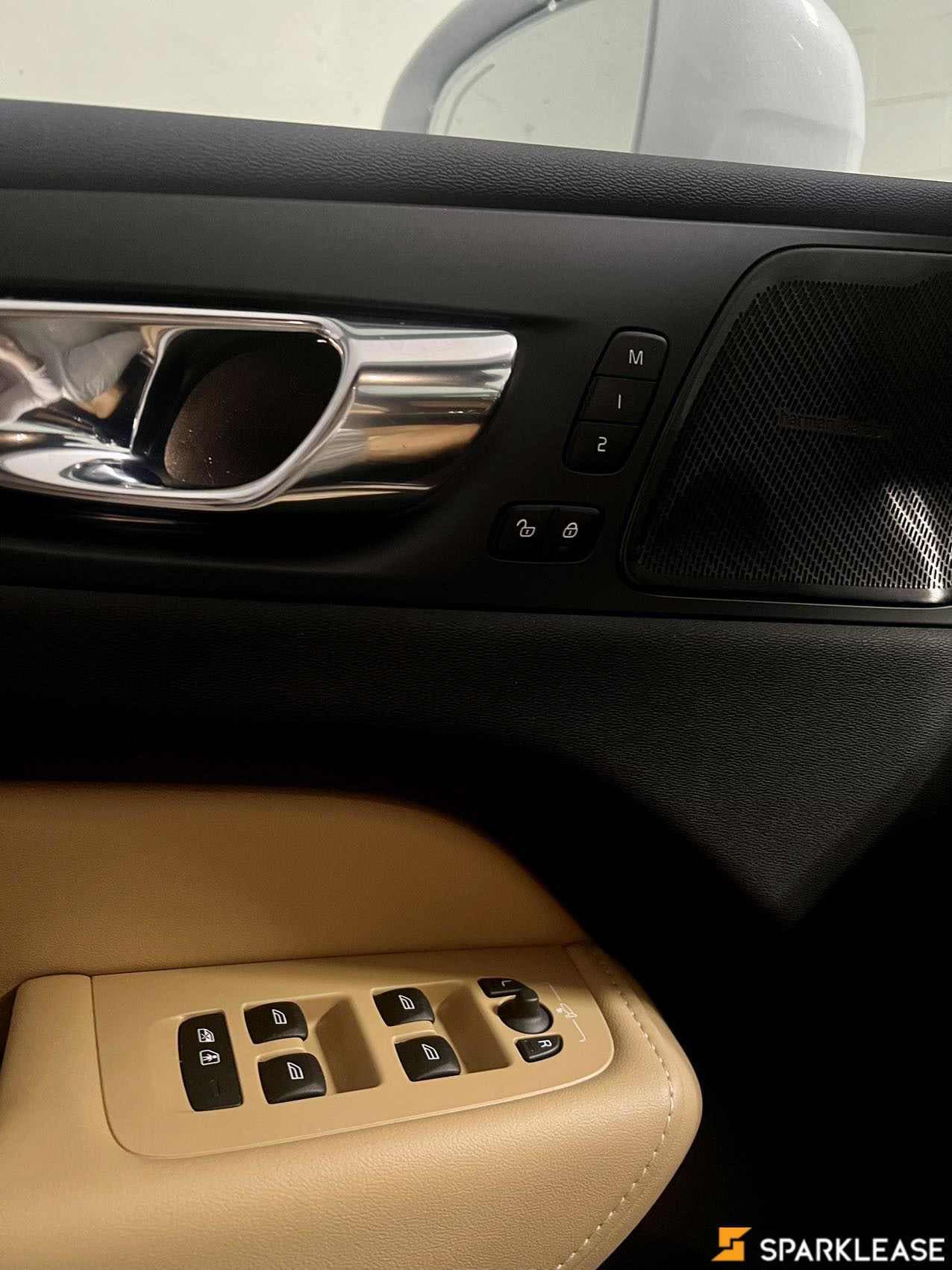 2021 Volvo XC60 T6 AWD Inscription