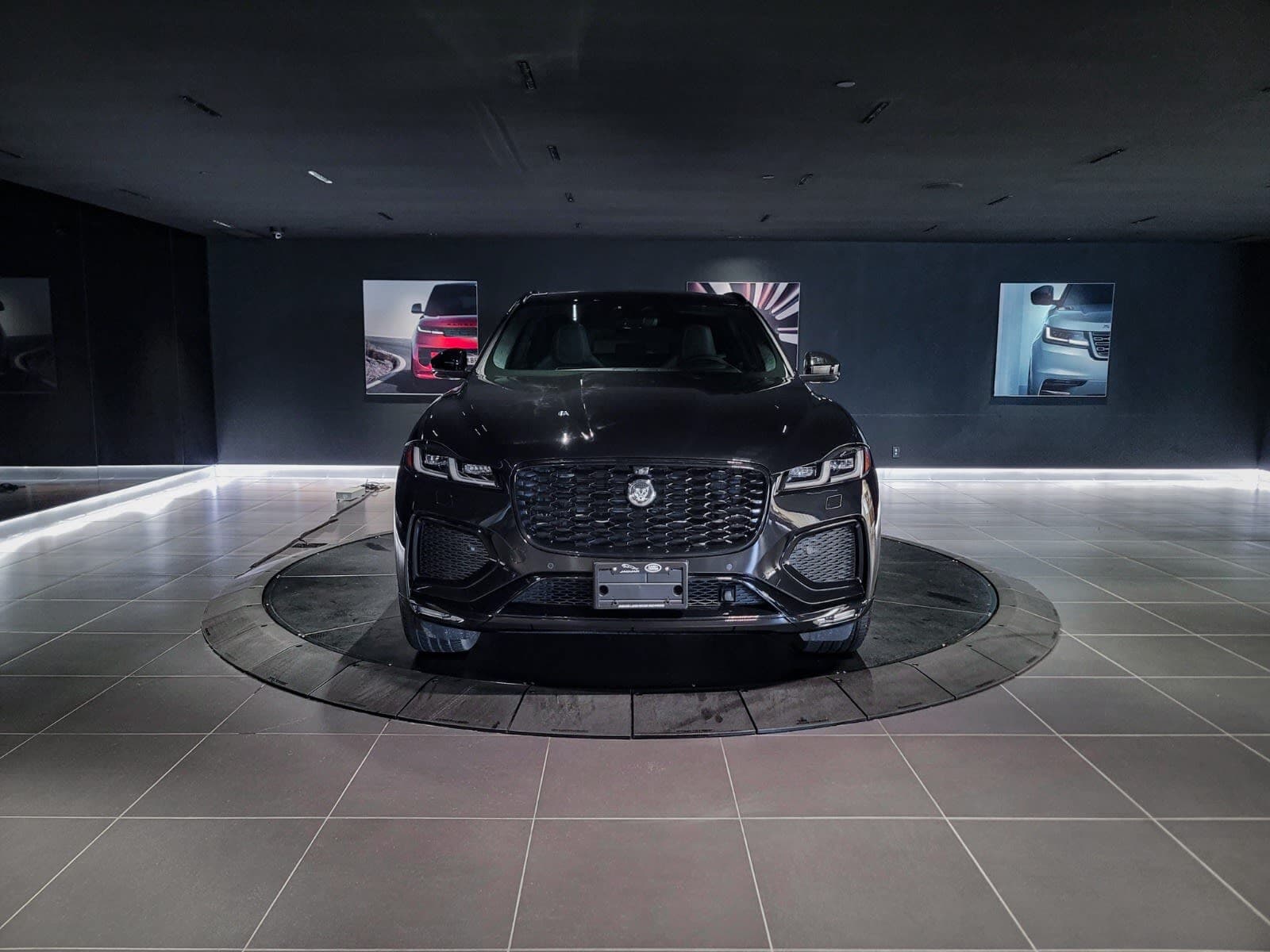 2026 Jaguar F-PACE P250 R-Dynamic S