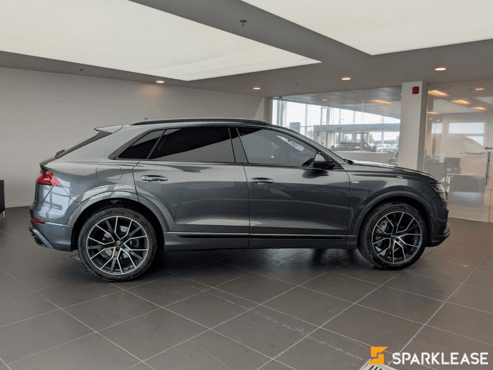 2019 Audi Q8 55 Technik 