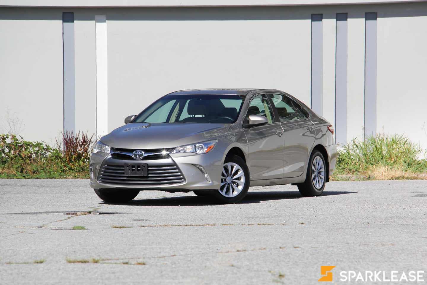 2015 Toyota  Camry  4dr Sdn I4 Auto LE 