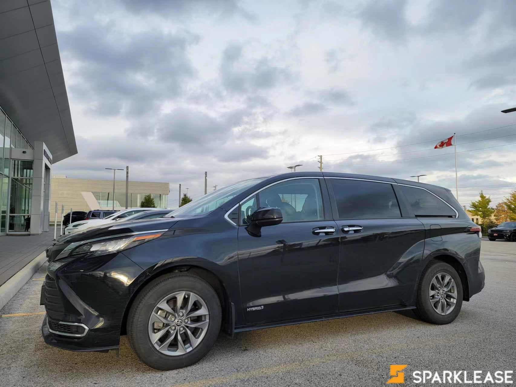 2021 Toyota  Sienna  XLE 7-Passenger AWD 现车