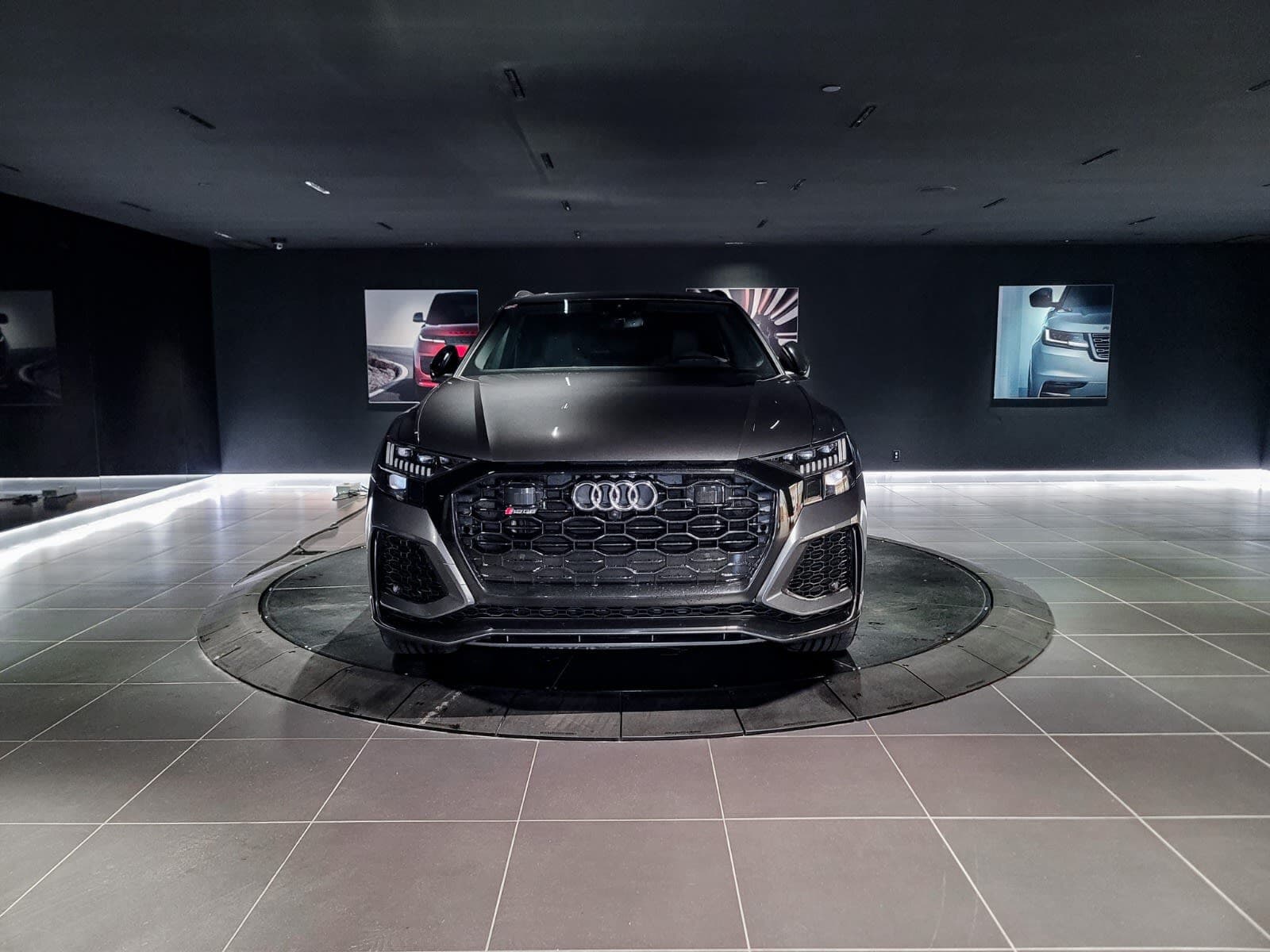 2024 Audi RS Q8 4.0T (Tiptronic)