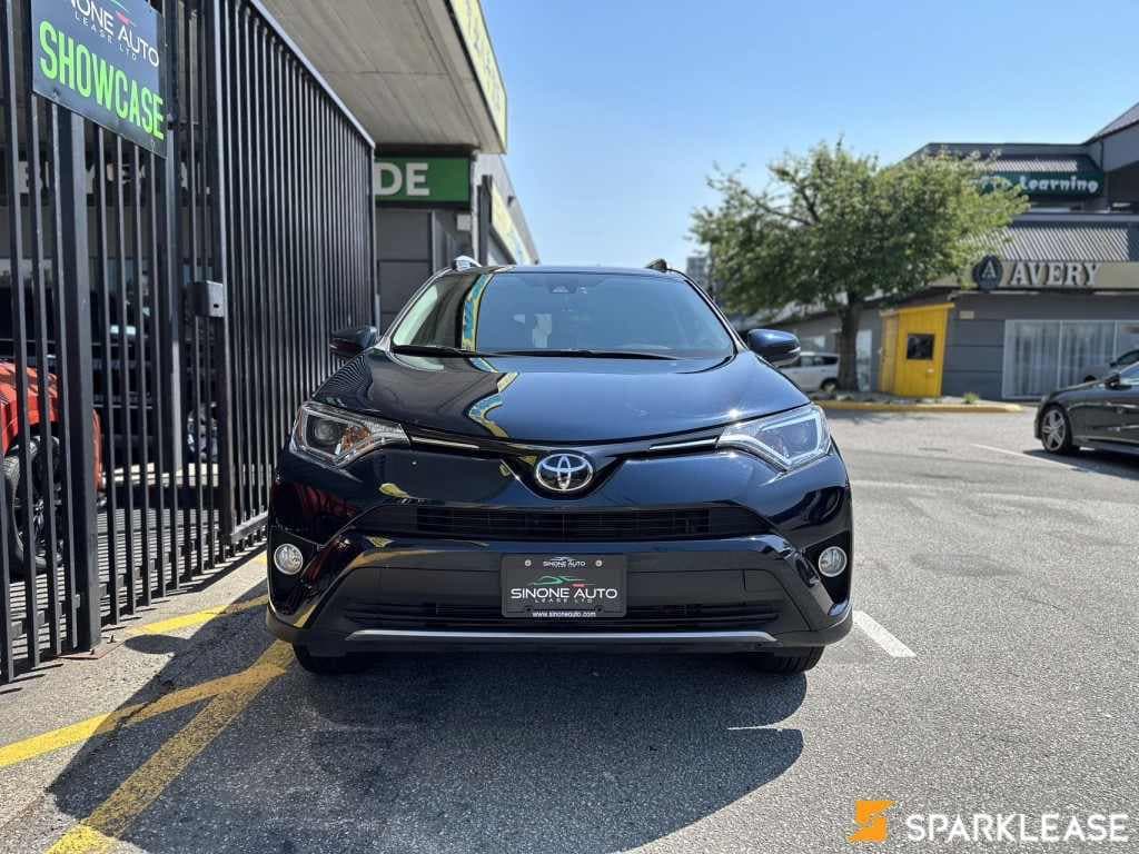 2017 Toyota RAV4 AWD 4dr XLE