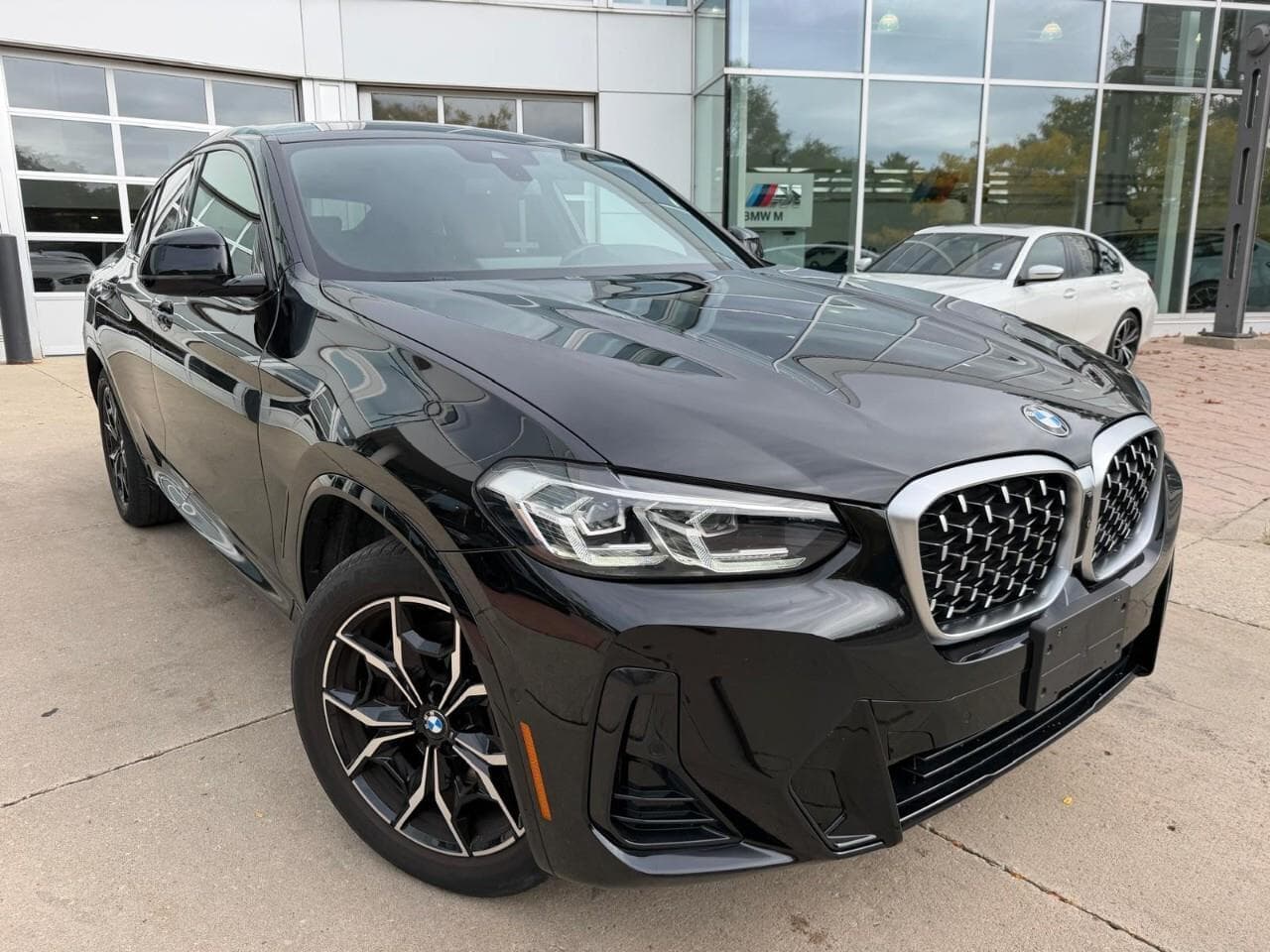 2023 BMW X4 xDrive30i