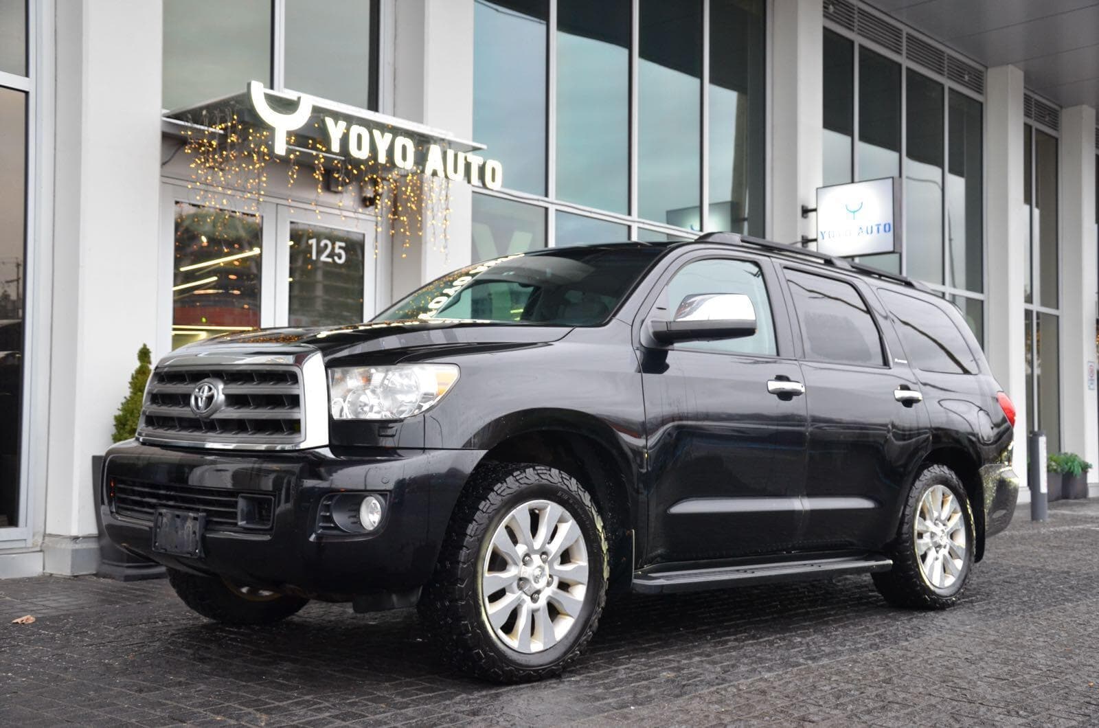 2016 Toyota Sequoia 4WD 4dr Platinum