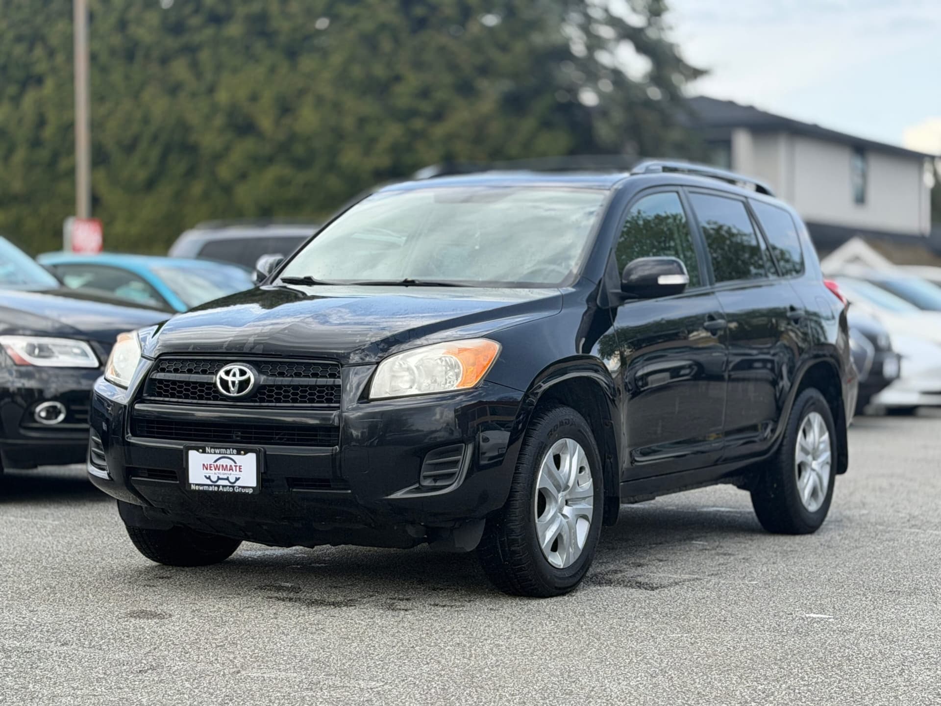 2009 Toyota RAV4 Base. RUNS GOOD. RELIABLE.