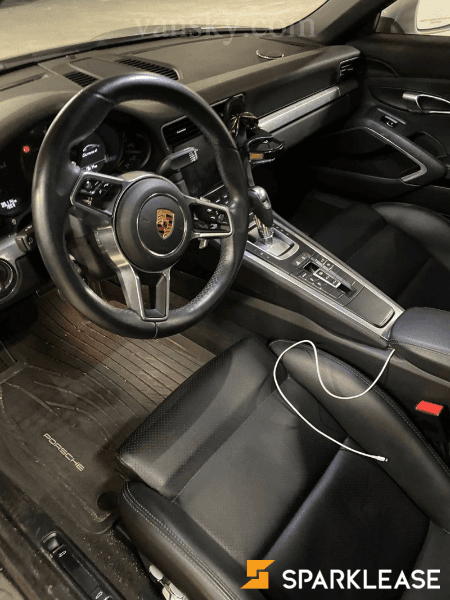 2017 Porsche 911 Carrera 4