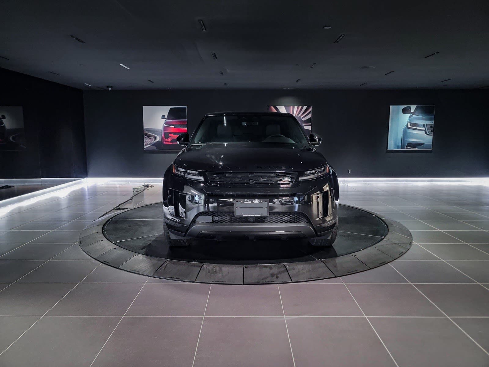 2026 Land Rover Range Rover Evoque S