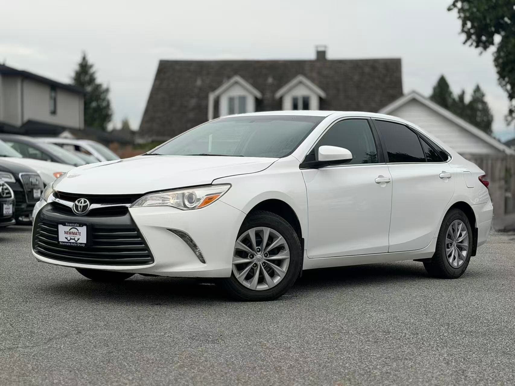 2017 Toyota Camry LE. LOCAL BC VEHICLE. RUNS GREAT.