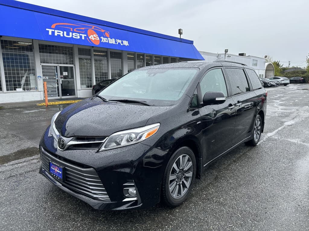 2020 Toyota Sienna XLE 7-Passenger AWD