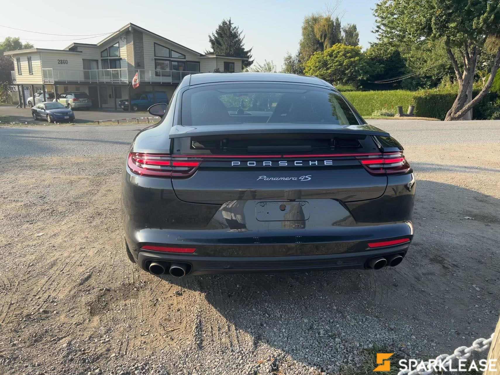 2017 Porsche Panamera 4dr HB 4S