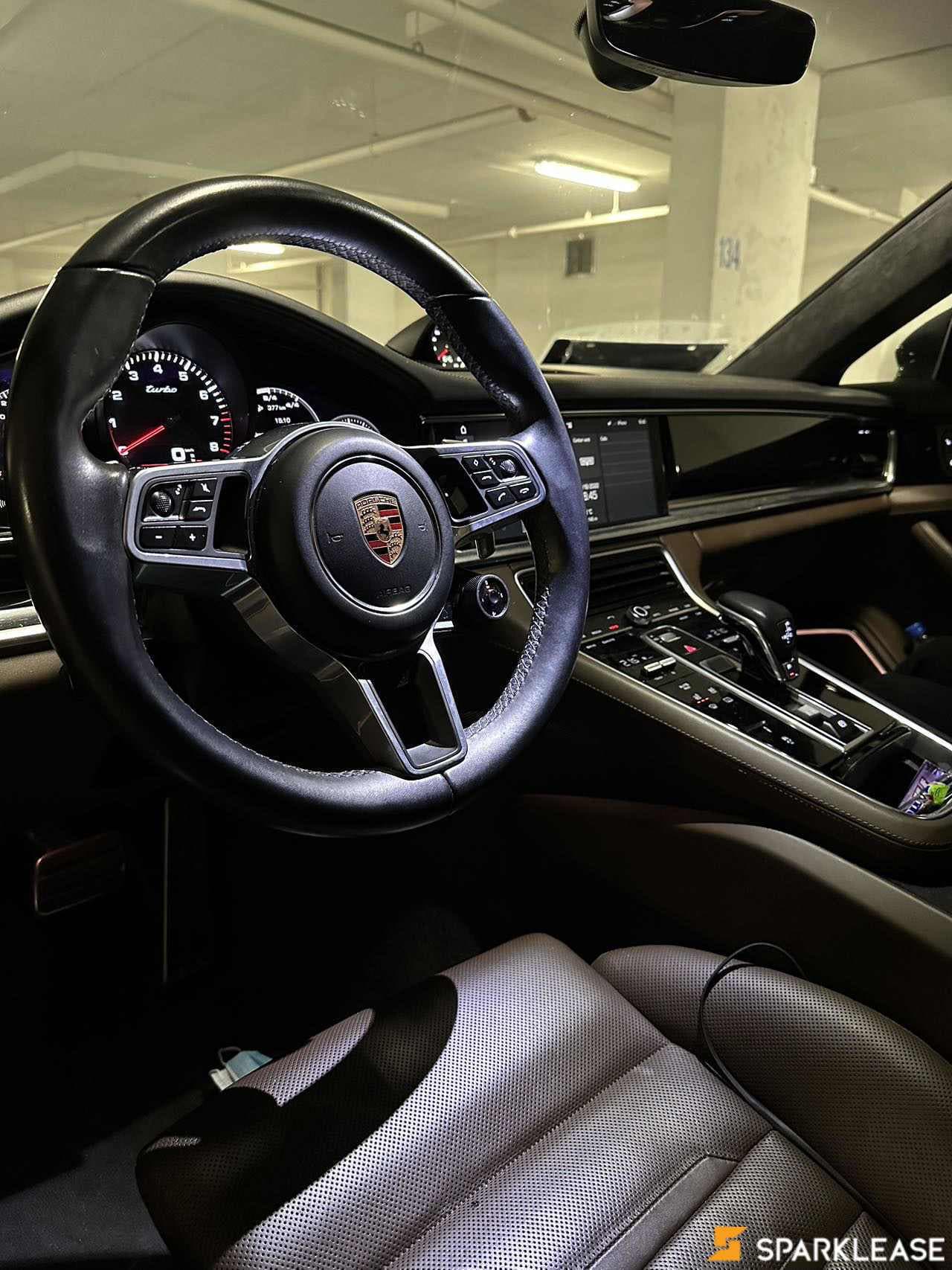2017 Porsche Panamera 4dr HB Turbo