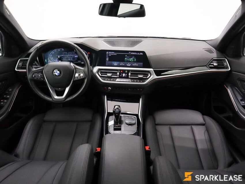 2020 BMW330i X Drive