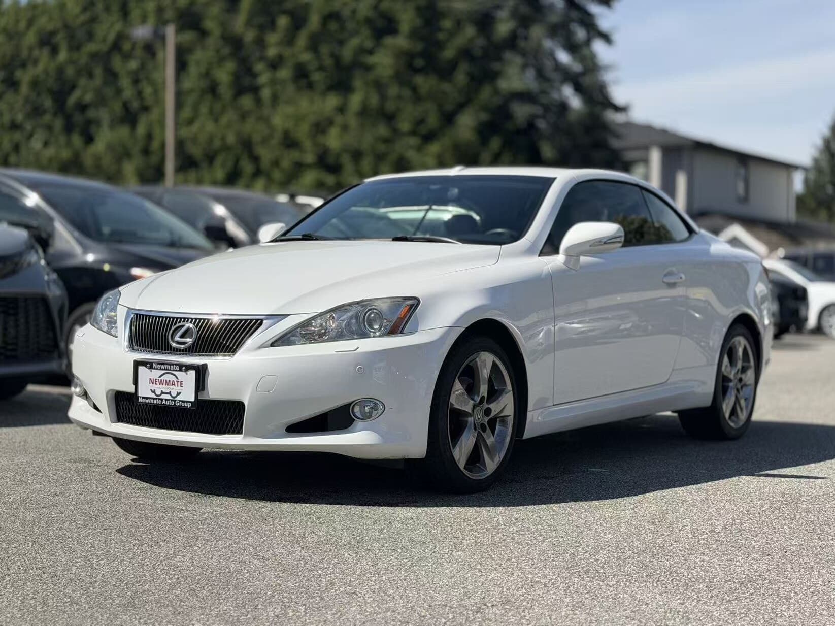2010 Lexus IS IS 250 Convertible. LOCAL BC VEHICLE. LOW KILOMETRES.