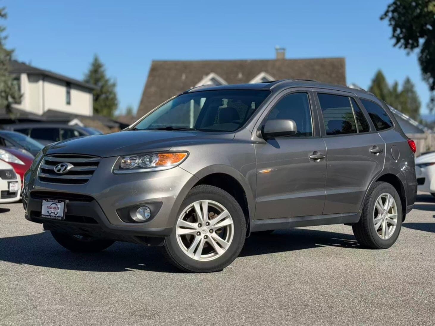 2012 Hyundai Santa Fe GL. LOCAL BC VEHICLE. ONE OWNER.