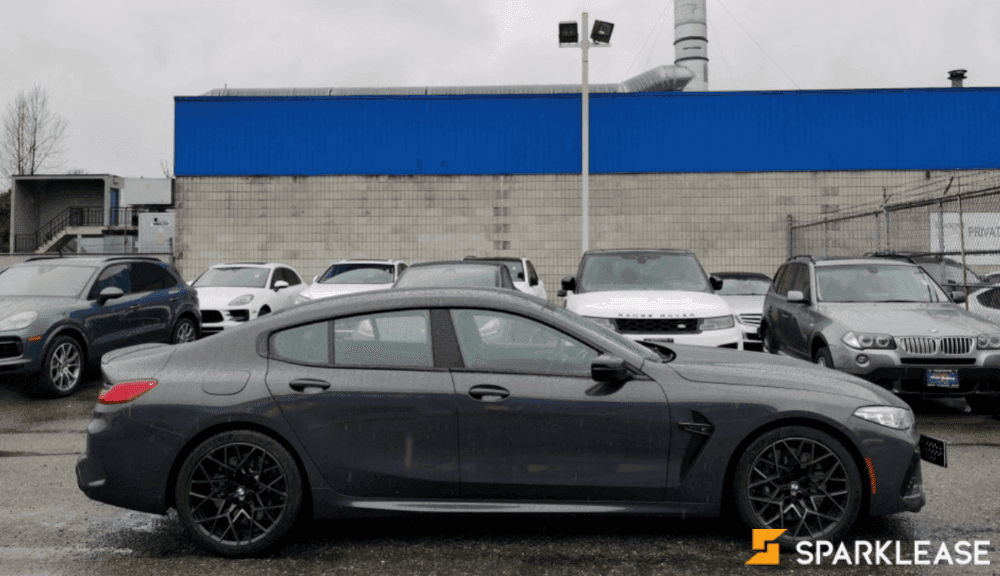 2022 BMW M8 