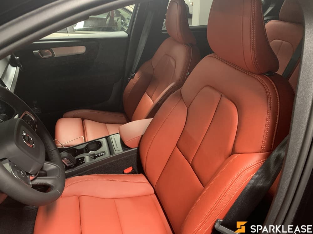 2020 Volvo XC40