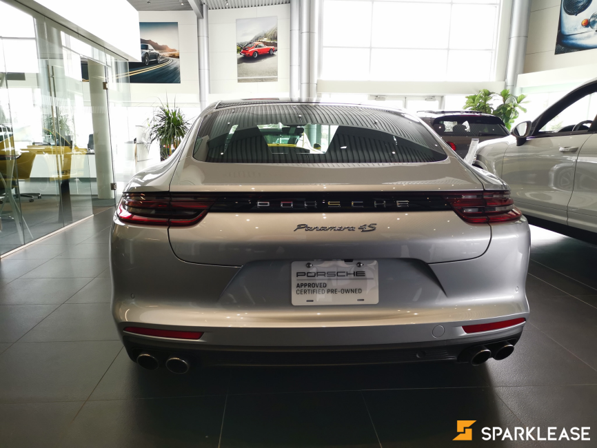 2017 Porsche Panamera 4S