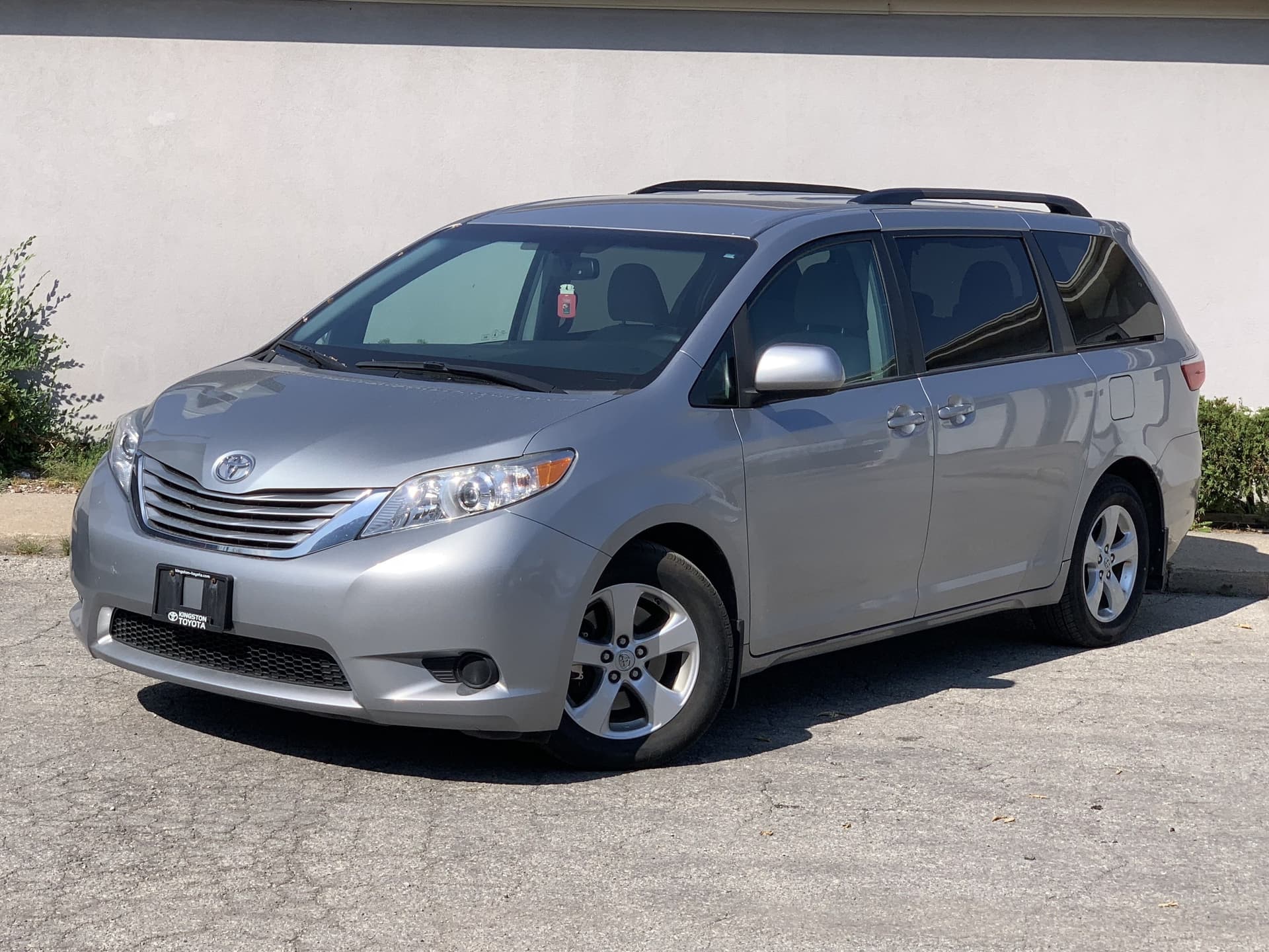 2017 Toyota Sienna 5dr LE 8-Pass CleanCarfax PowerSIdeDoor BackCame