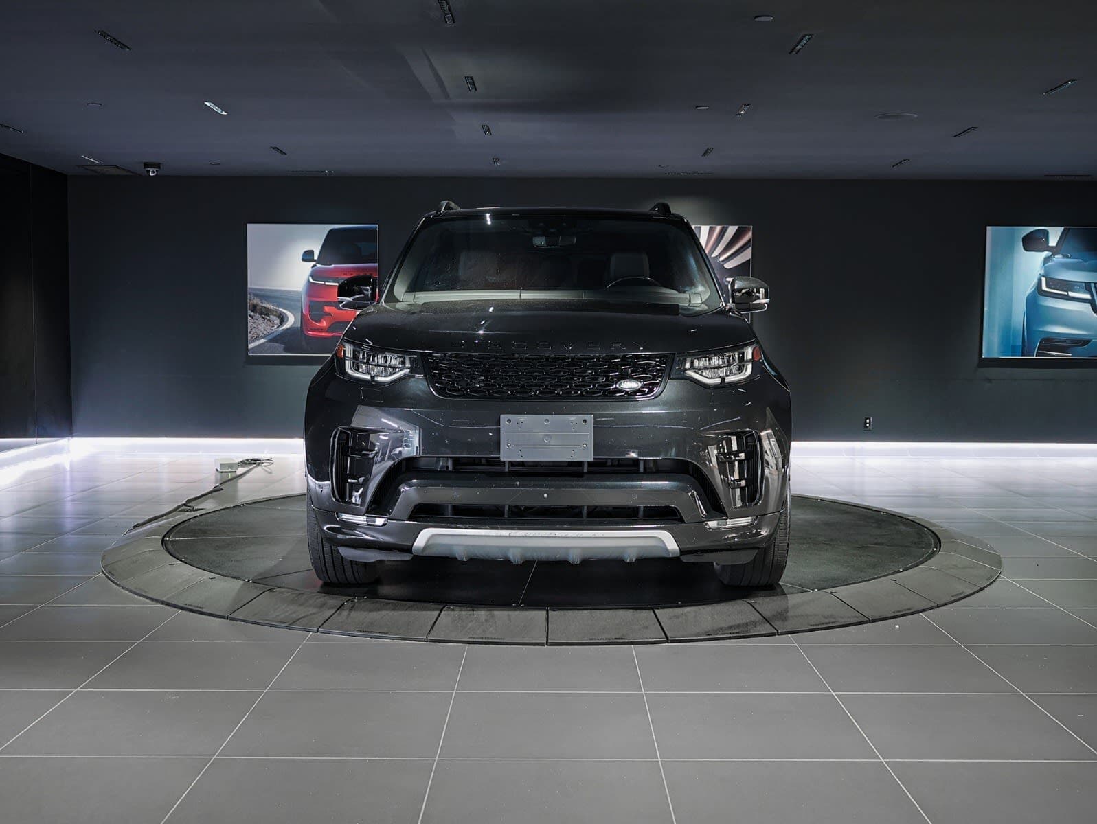 2020 Land Rover Discovery Landmark