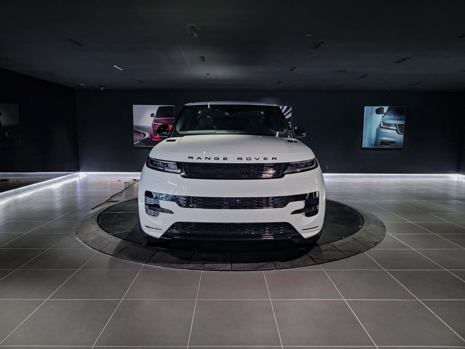 2026 Land Rover Range Rover Sport Dynamic SE