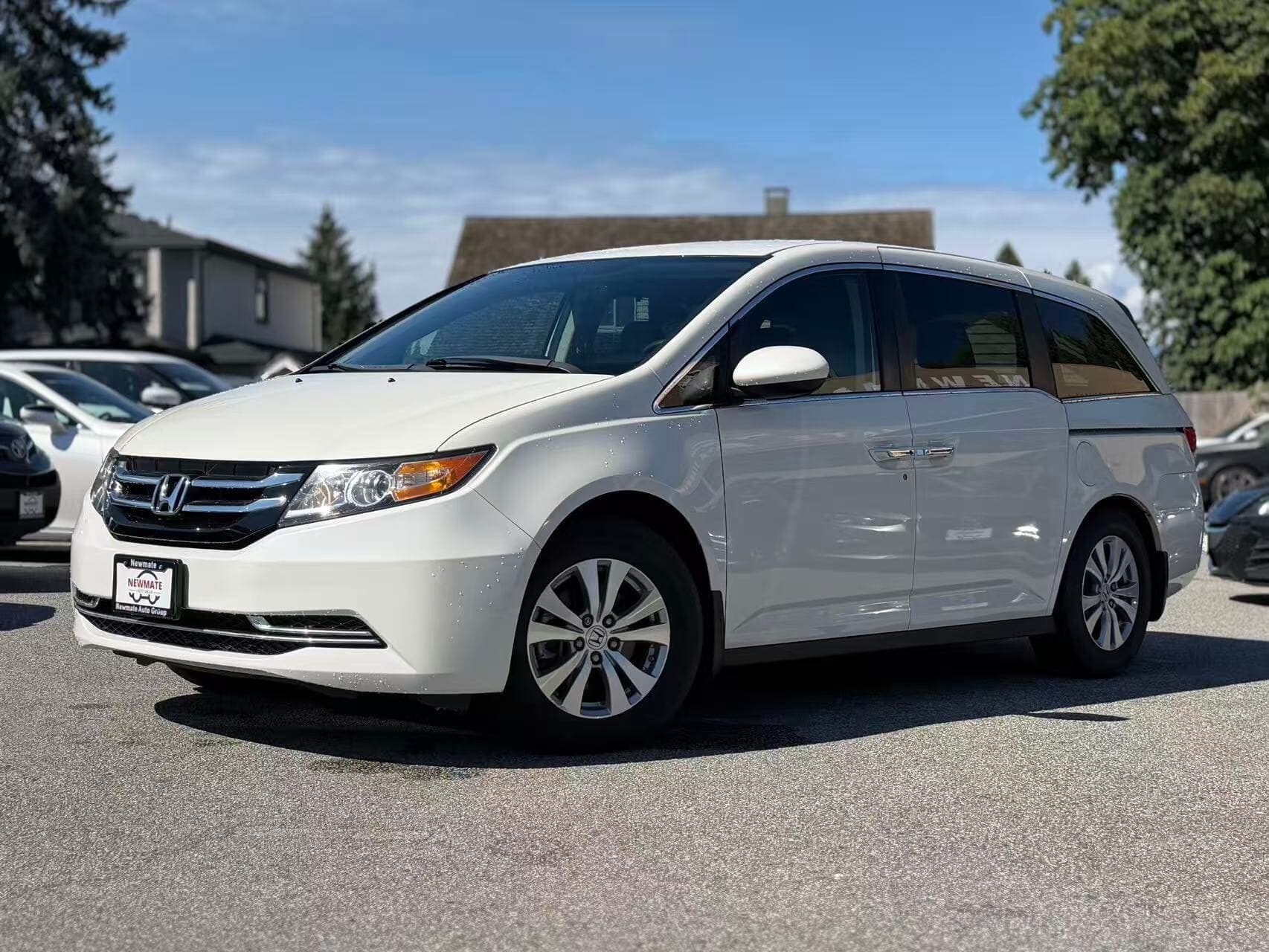 2015 Honda Odyssey EX. LOCAL BC VEHICLE. ONE OWNER. NO ACCIDENT. EXTREMELY LOW KILOMETRES.