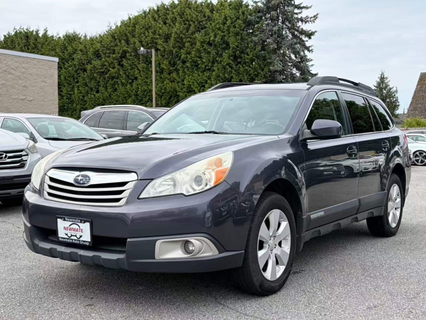 2010 Subaru Outback 2.5i Sport. LOCAL BC VEHICLE. LIMITED PACKAGE.
