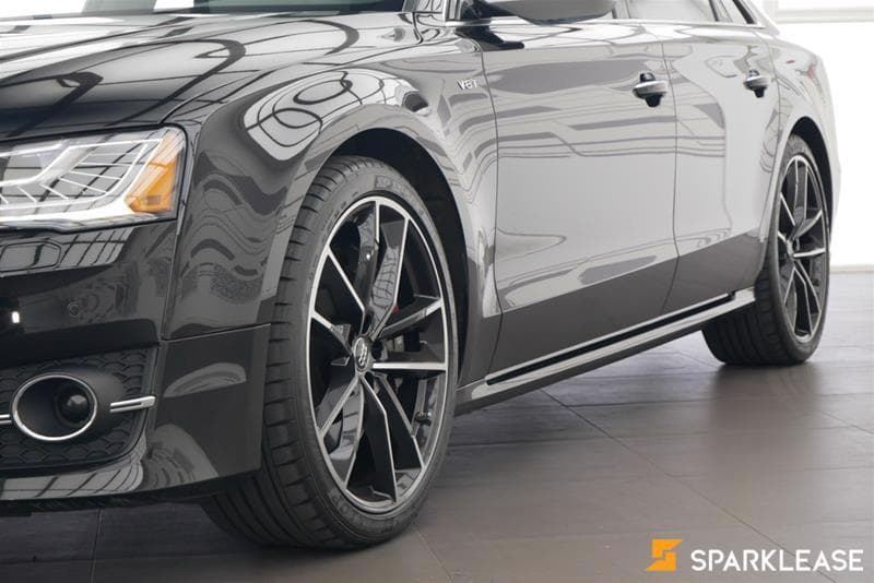 2017 Audi S8 4dr Sdn Plus