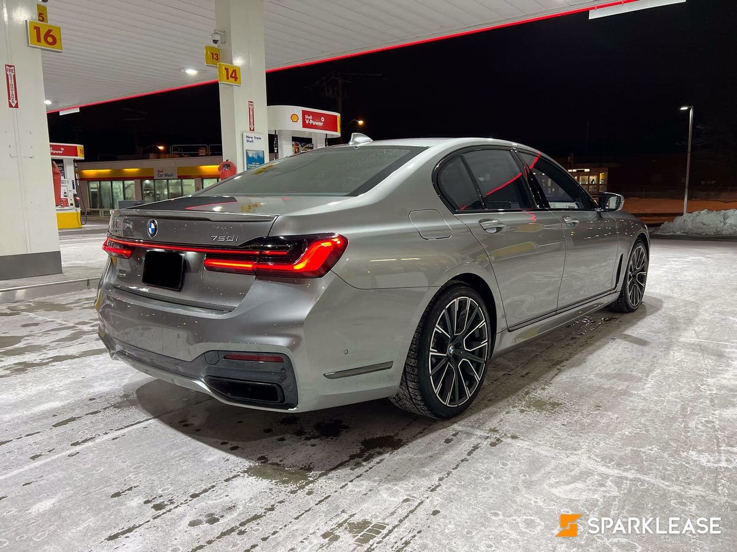 2020 BMW 750i xDrive B&W 回国急卖 可Lease/Finance