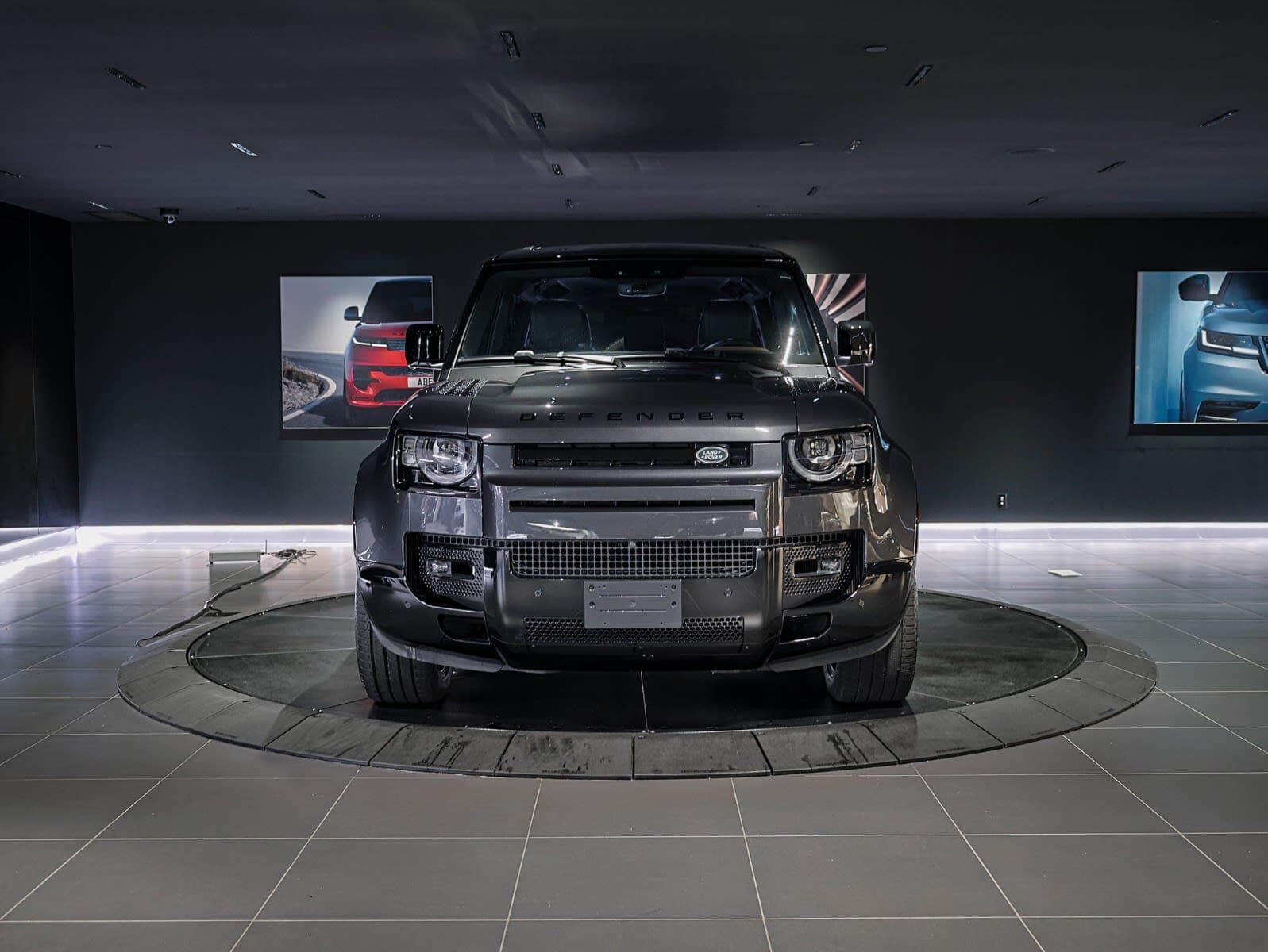 2024 Land Rover Defender X-Dynamic SE