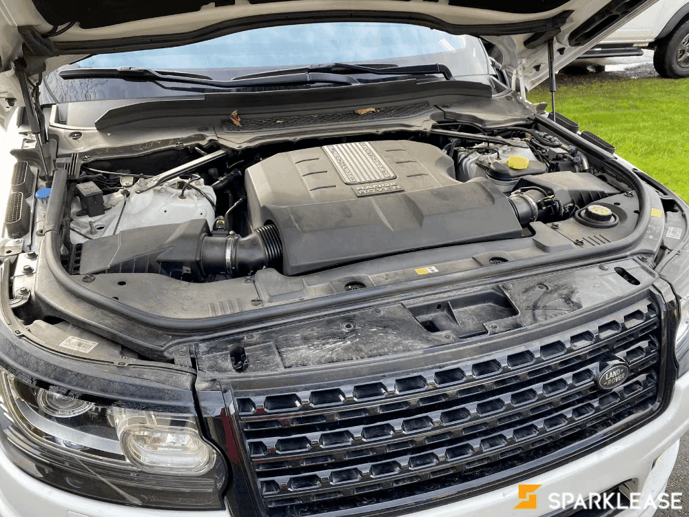 2015 Land Rover Range Rover Sport  *loud exhaust*