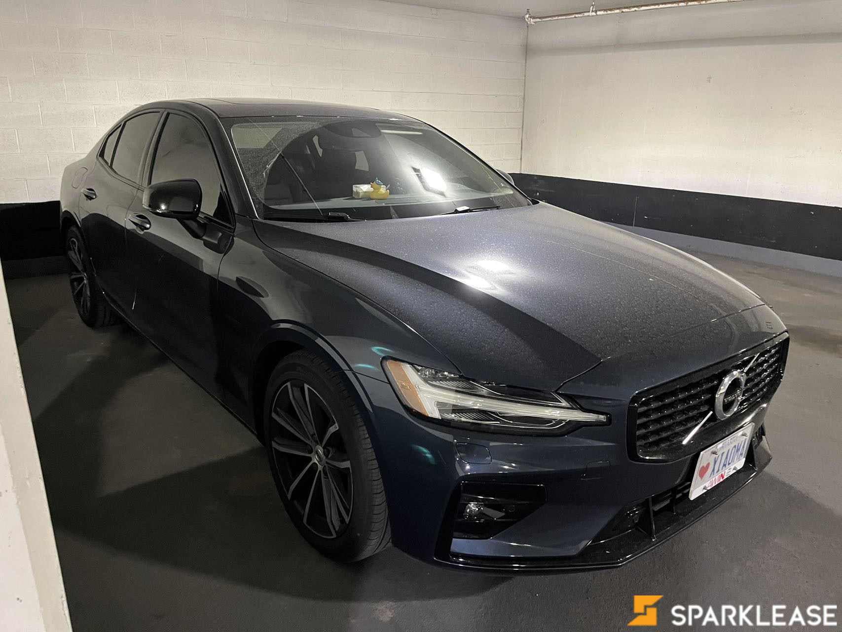 2022 Volvo S60 B5 AWD Momentum