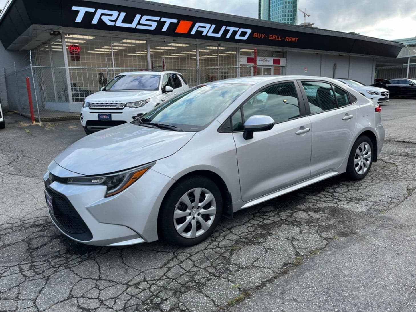 2022 Toyota Corolla LE