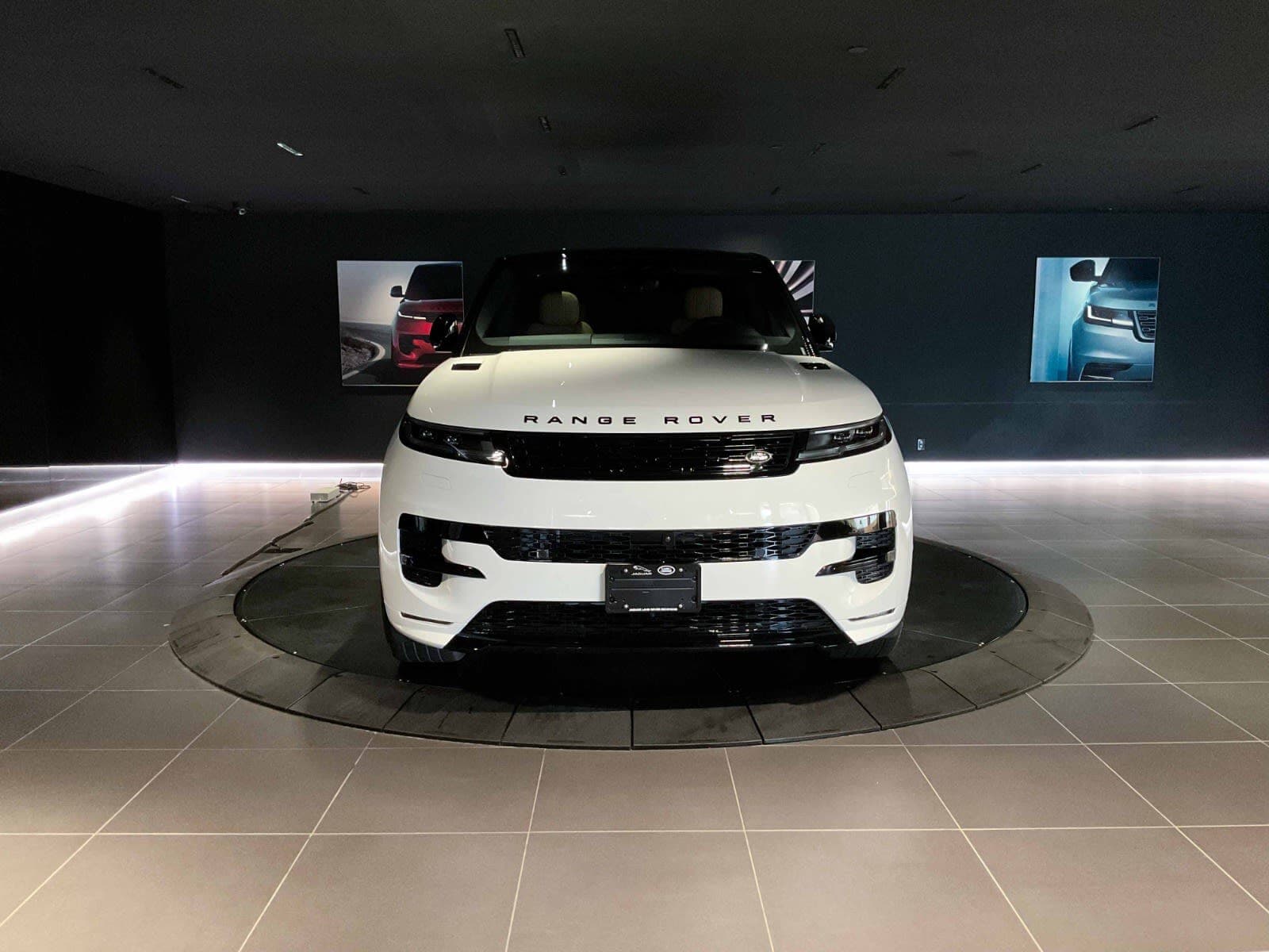 2026 Land Rover Range Rover Sport Dynamic SE