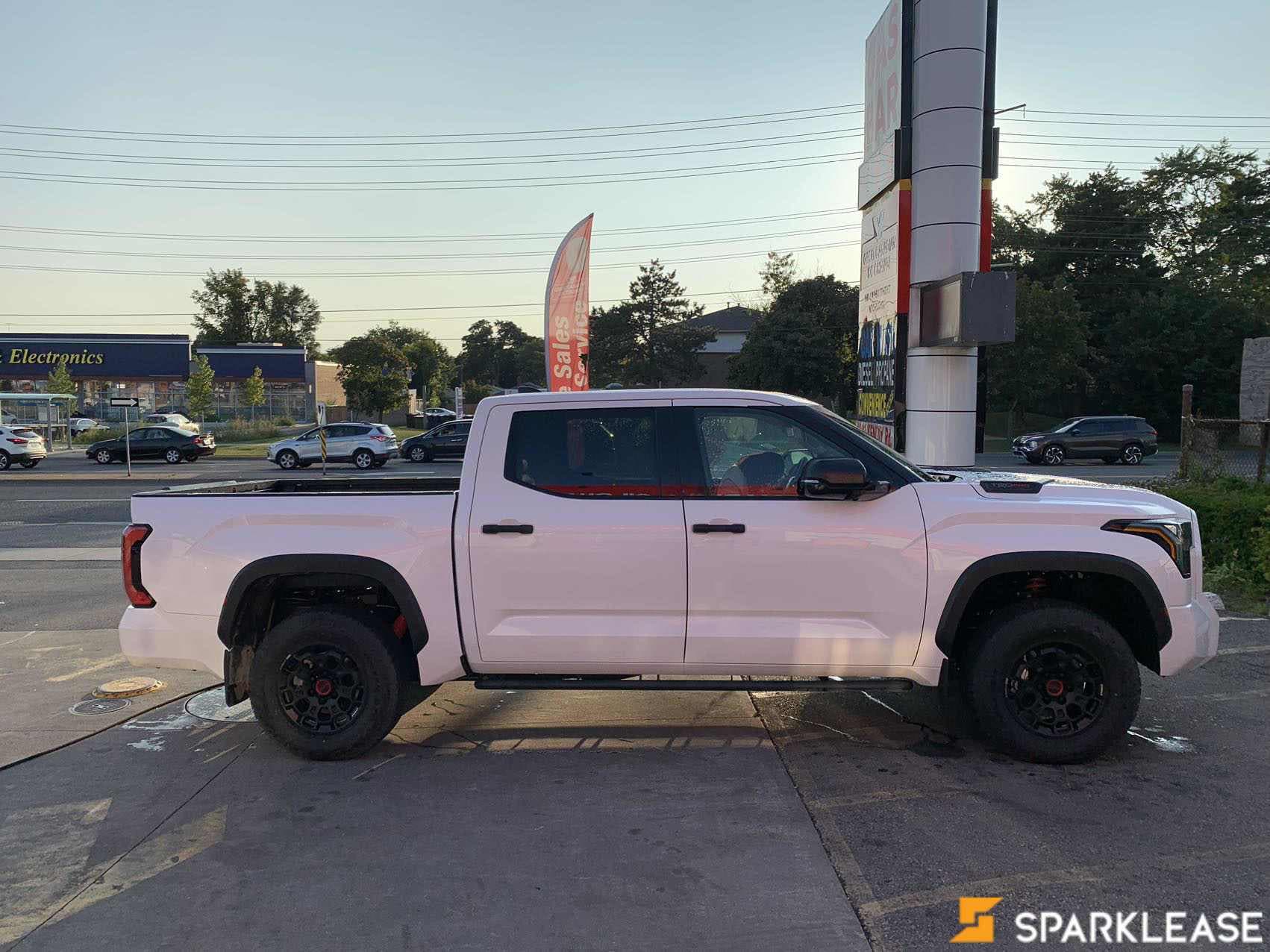 2023 Toyota Tundra 4x4 Crewmax Limited Hybrid