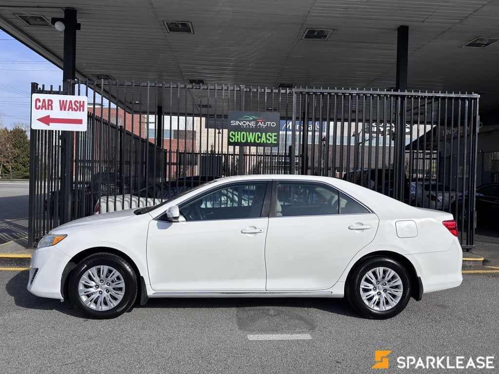 2014 Toyota  Camry  4dr Sdn I4 Auto LE 