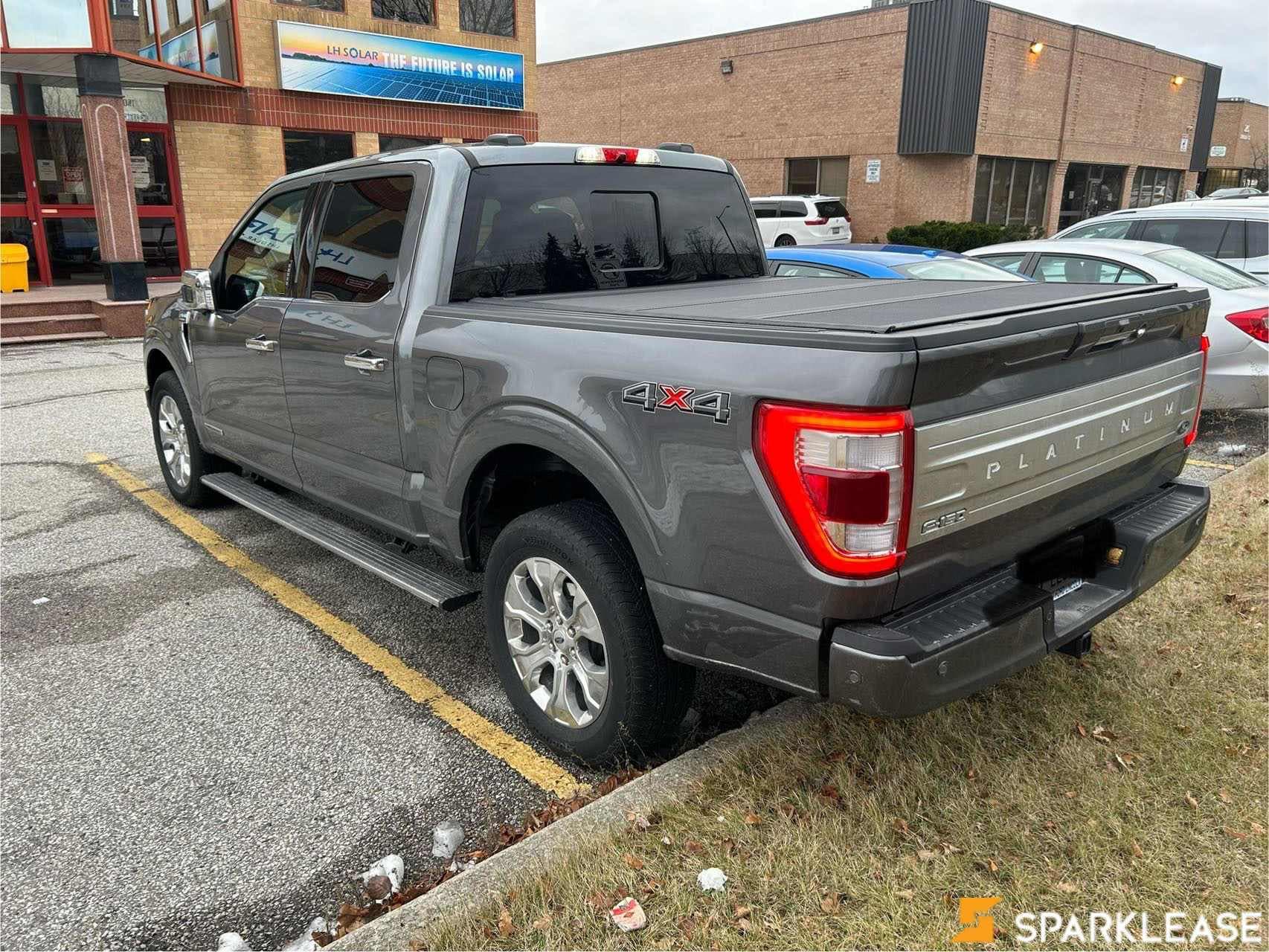 2022 Ford F-150 Platinum 4WD SuperCrew 5.5' Box