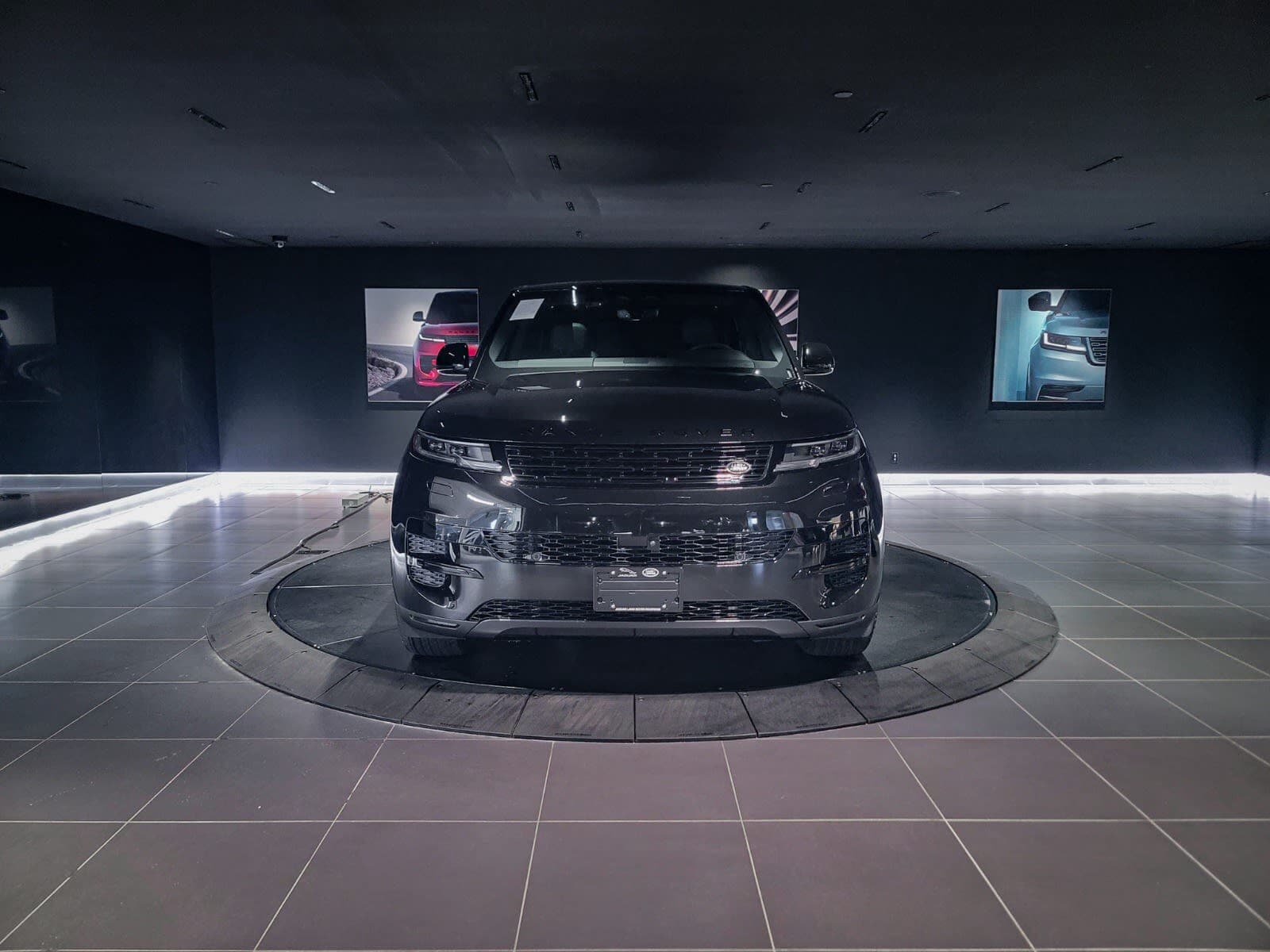 2026 Land Rover Range Rover Sport S