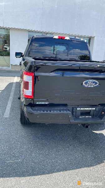 2022 Ford F-150 LARIAT 4WD SuperCrew 5.5' Box