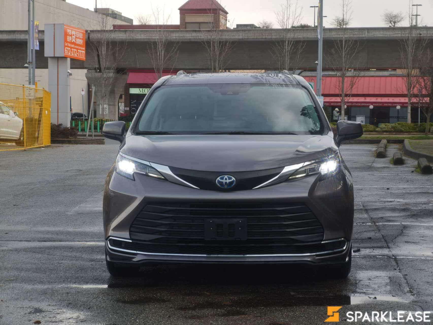 2022 Toyota Sienna LE 8-Passenger FWD