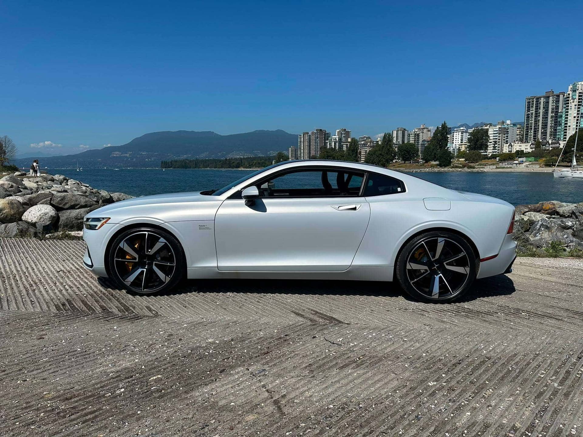 2021 Polestar 1 Only 1,100 KM   Ultra-Rare Luxury Performance