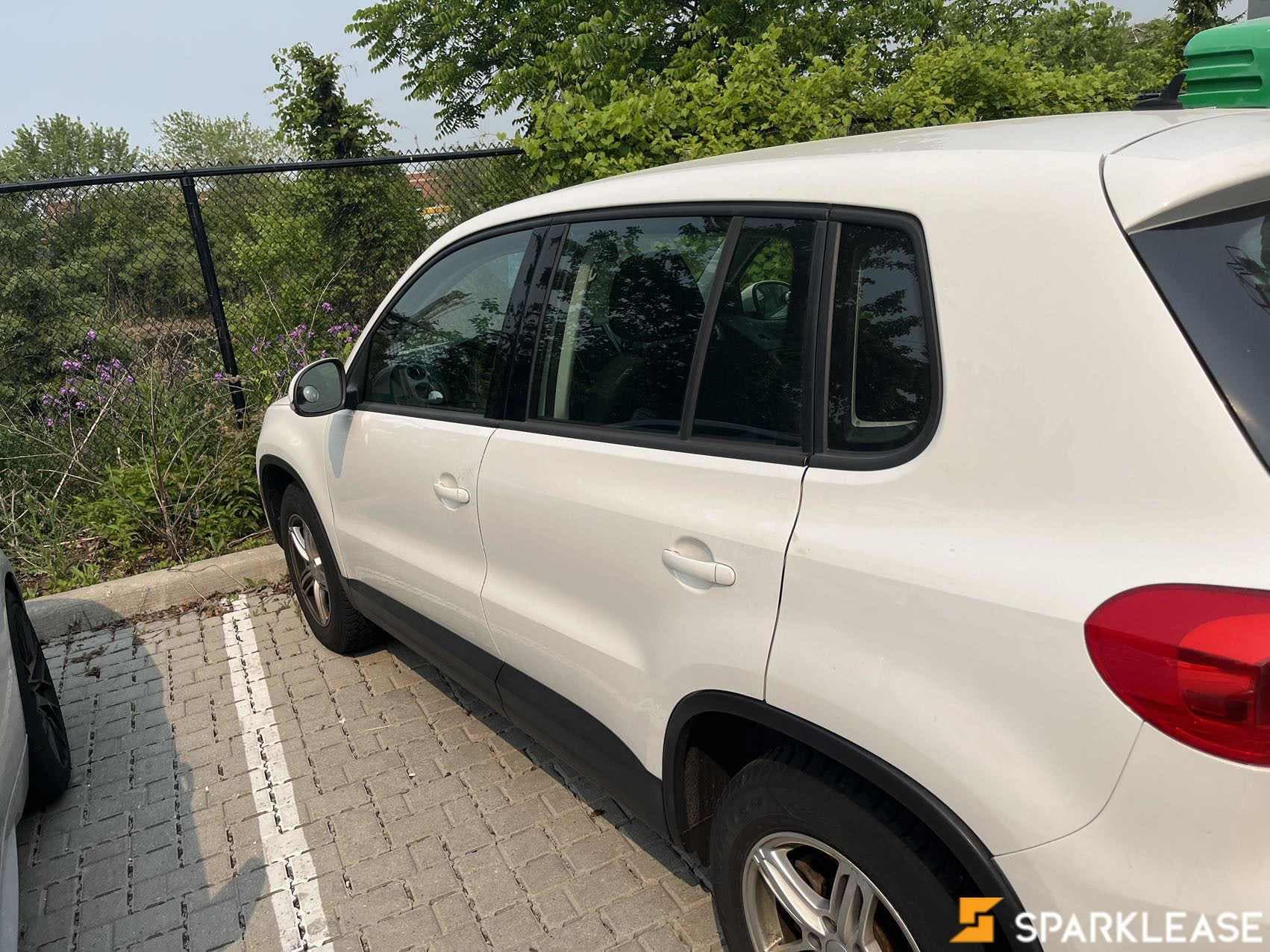 2012 Volkswagen Tiguan 4dr Auto Trendline 4Motion